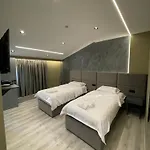 Dion Otel Kukes