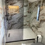 Dion Otel
