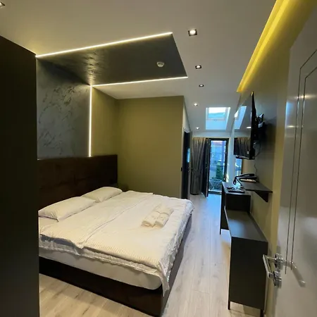 Dion Ξενοδοχείο Kukes