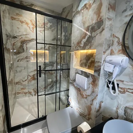 Dion Hotel Kukes